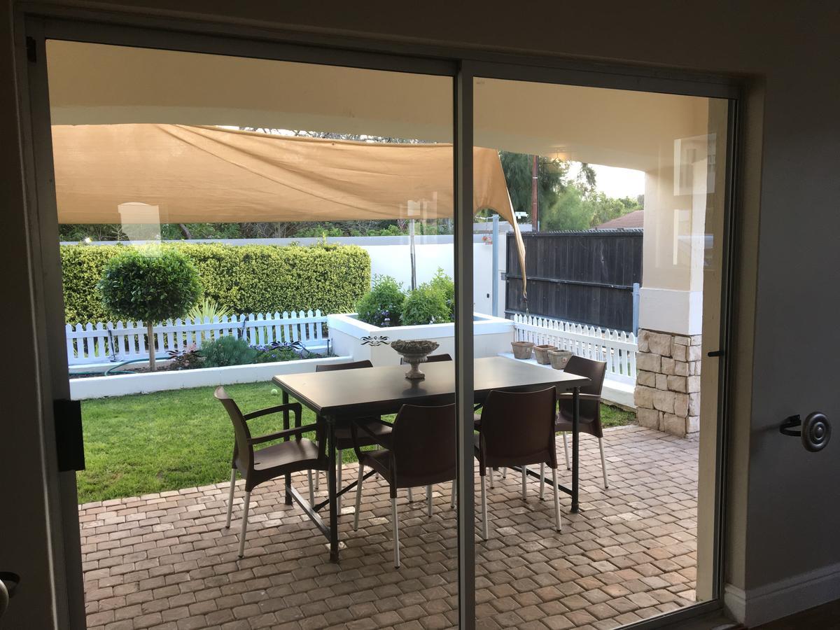 African Palm Cottage Durbanville Esterno foto