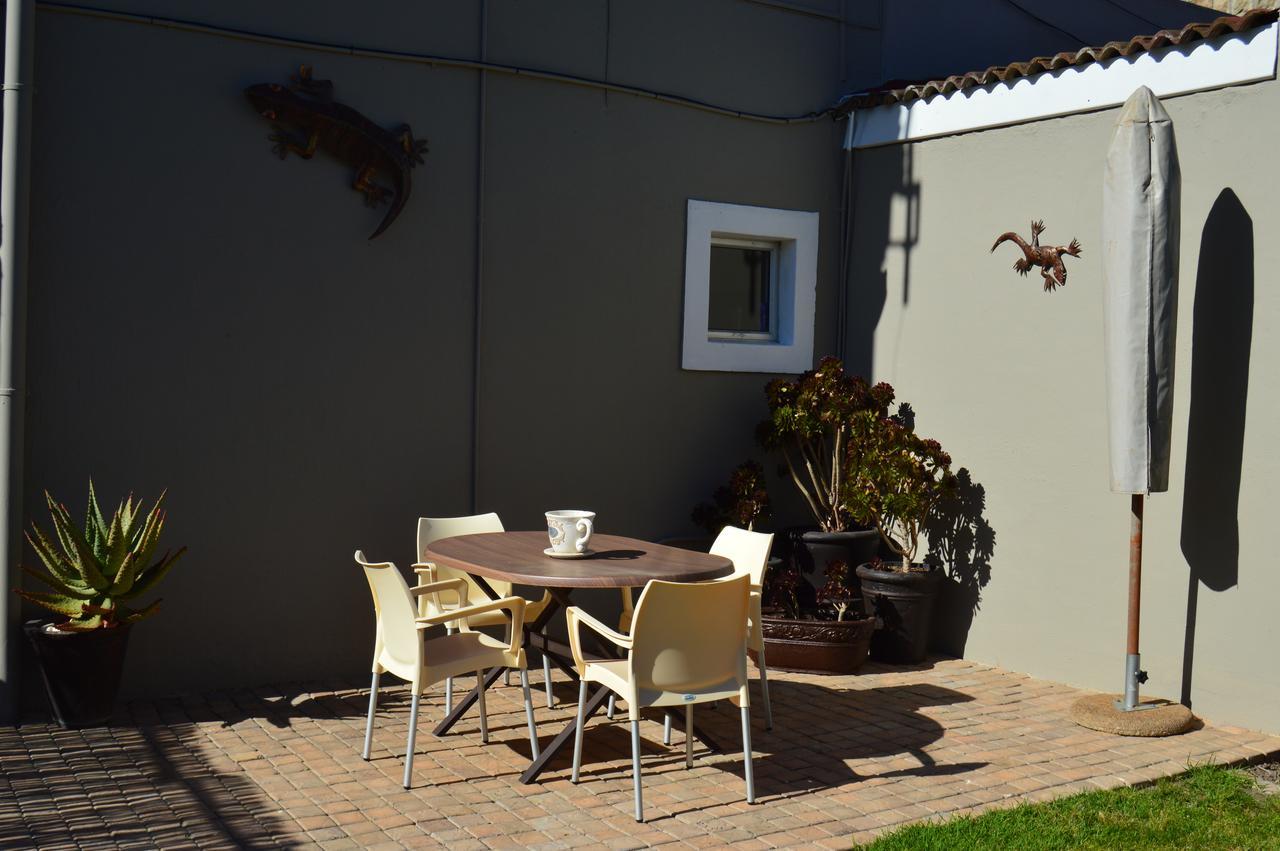 African Palm Cottage Durbanville Esterno foto