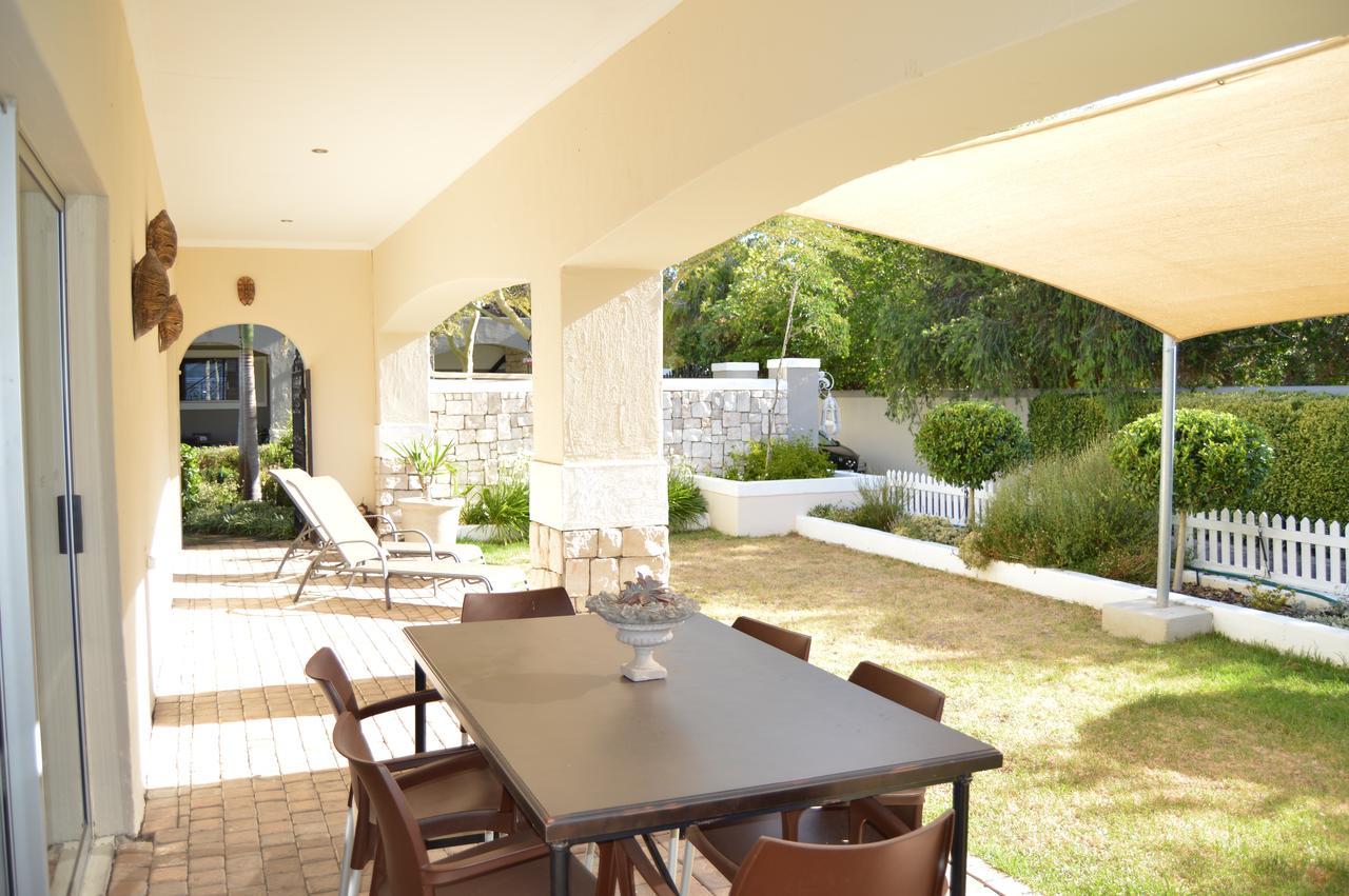 African Palm Cottage Durbanville Esterno foto