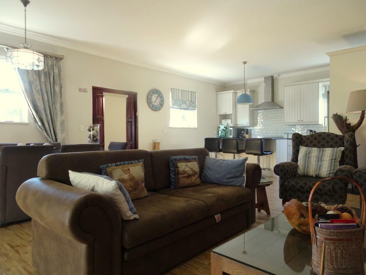 African Palm Cottage Durbanville Esterno foto